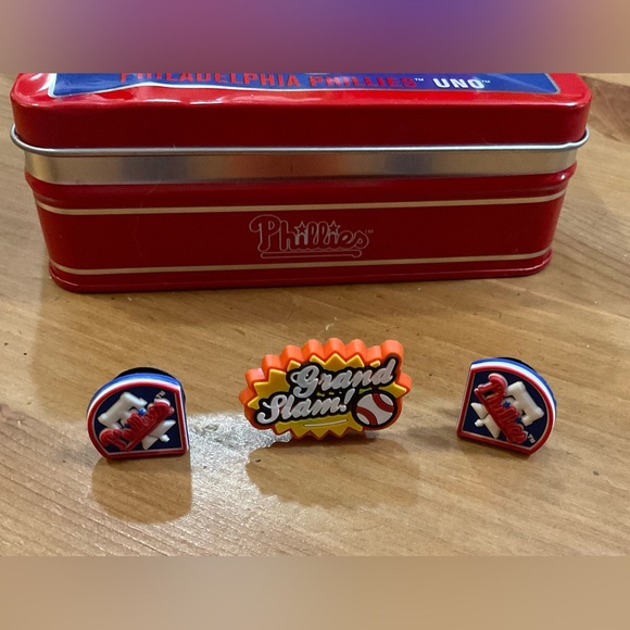 Fundex: Philadelphia Phillies on Uno cards mini pillow pet and 3 crocs charms. - Picture 3 of 12